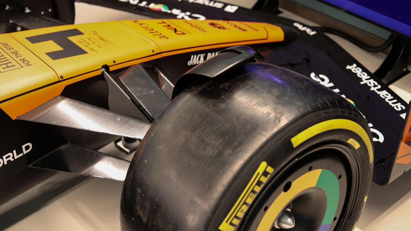 f1 car simulator close up made by cool performance signed by lando norris Mclaren f1 car