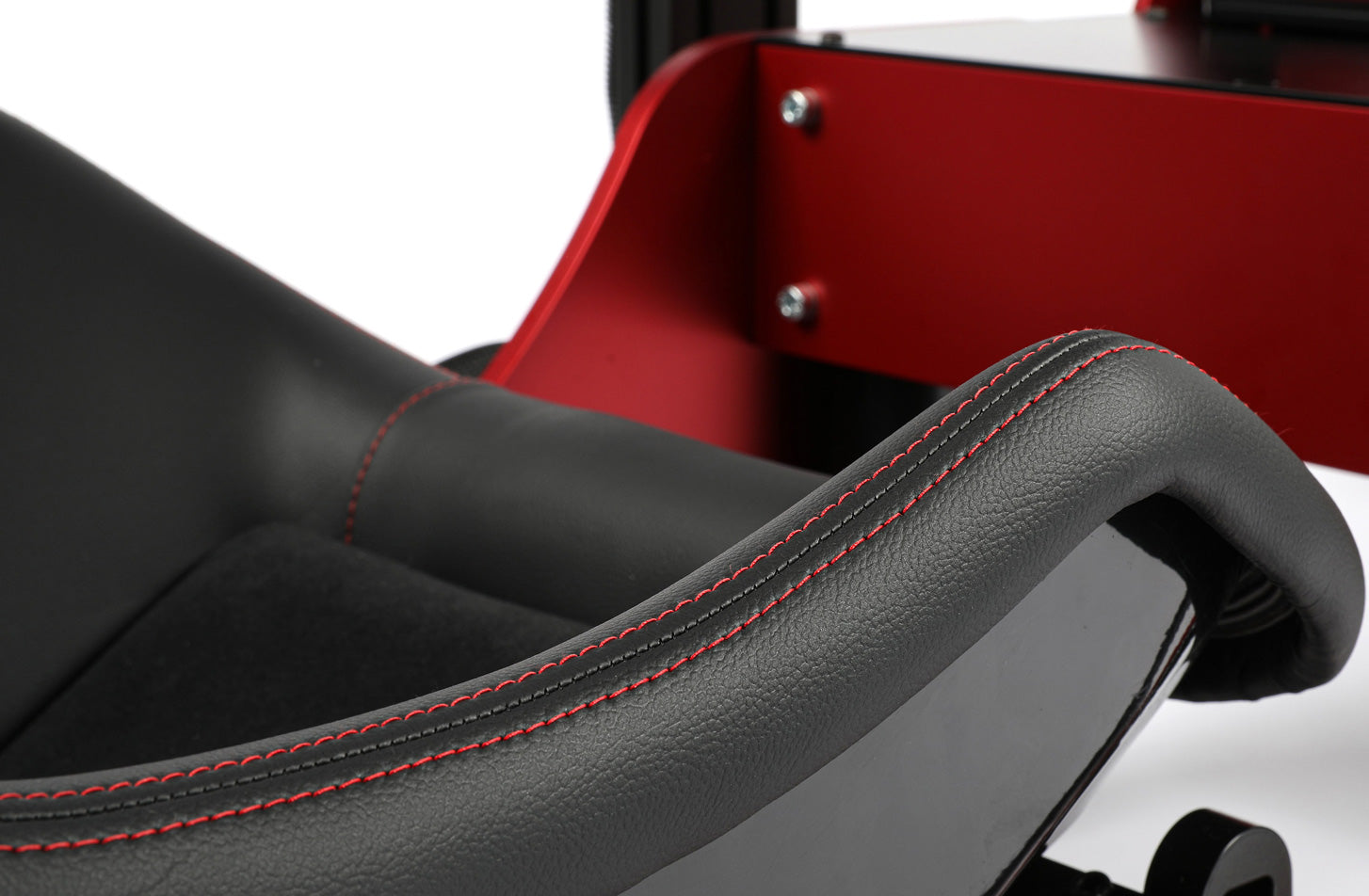 seat for the formula pro f1 simulator