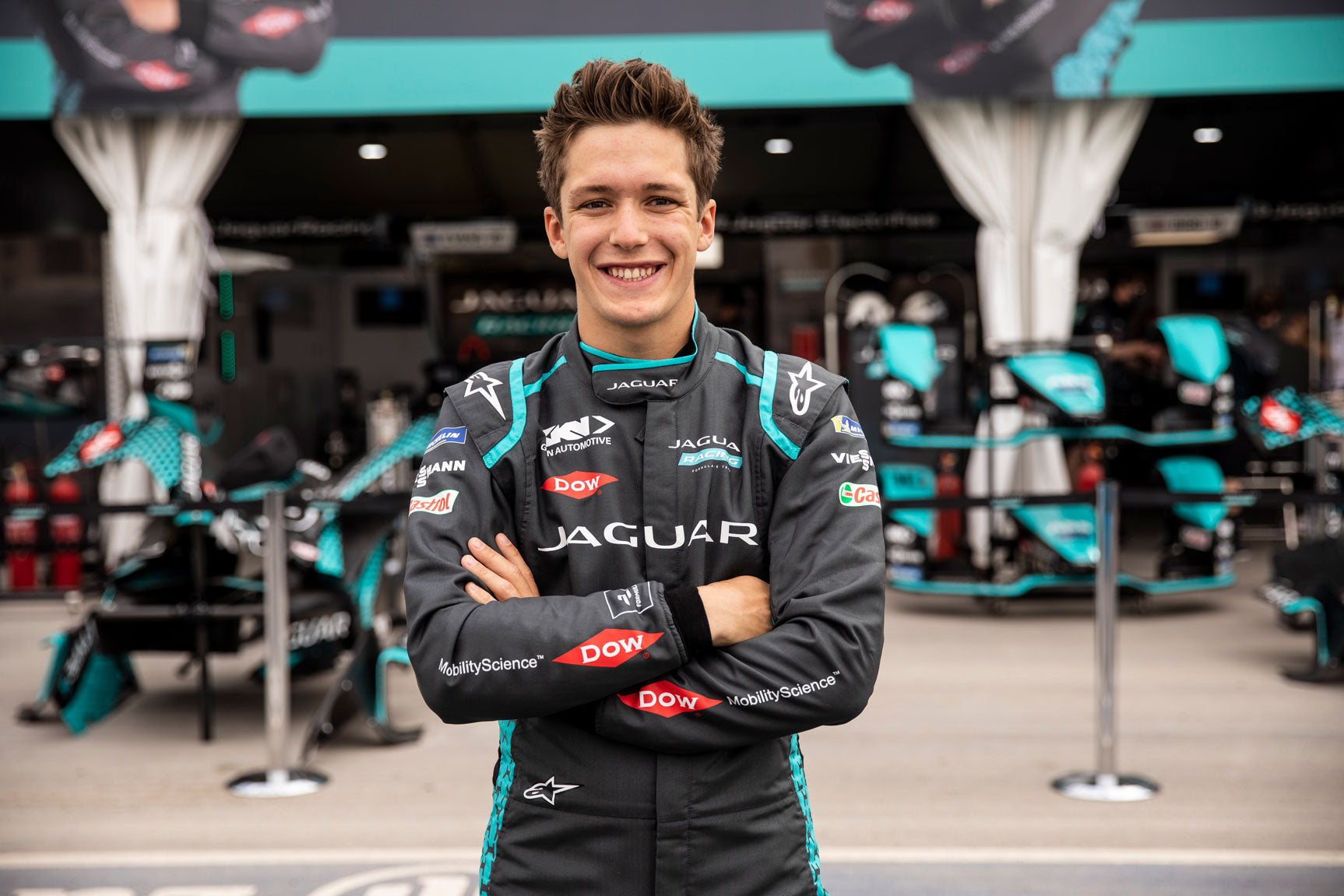 sacha Fenestraz formula e racing cool performance driver