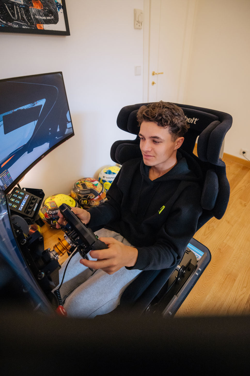 lando norris racing gt pro cool performance sim with a gt3 car