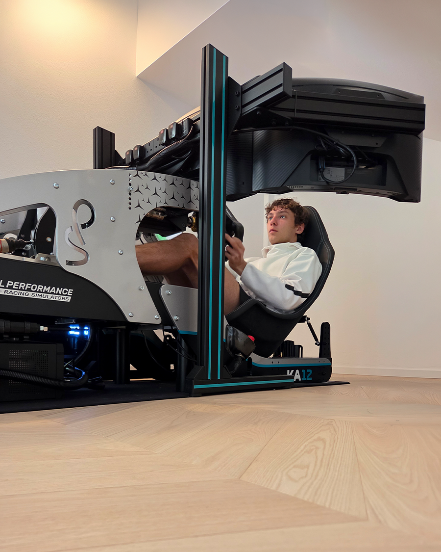 Kimi Antonelli's bespoke Formula Pro simulator