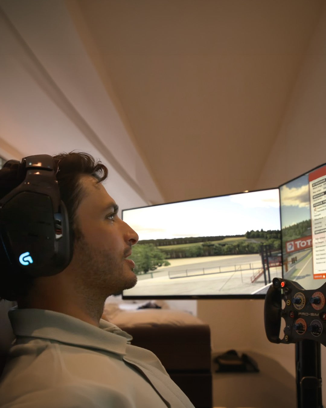 Carlos Sainz in his Cool Performance Formula Pro simulator