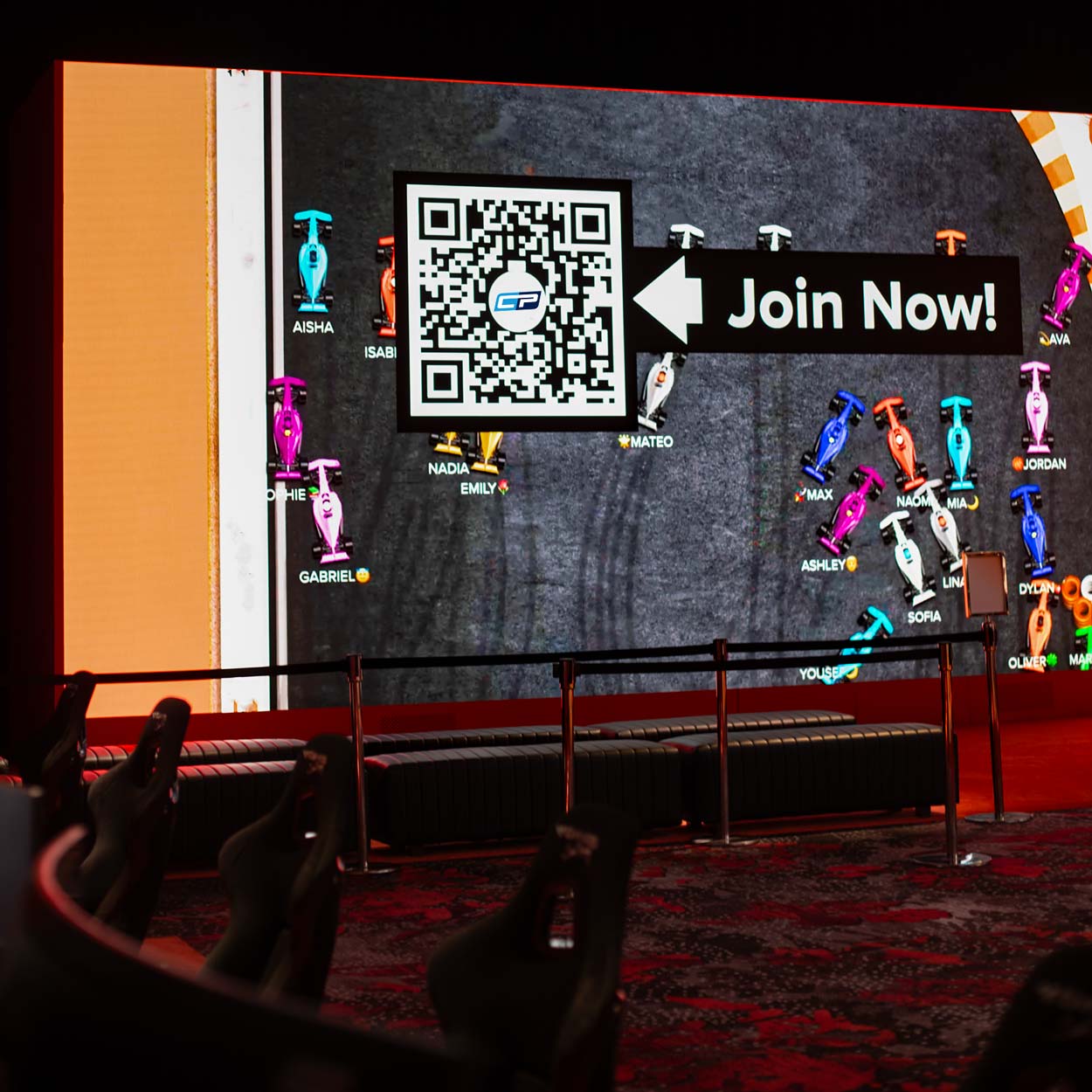 Cool Performance mass participation F1 game for mobile phones