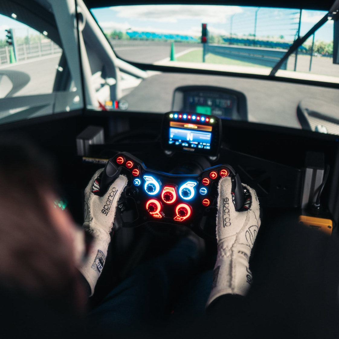 Cool performance GT Pro carbon fibre steering wheel for sim racing