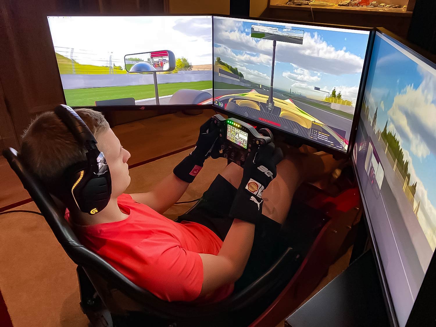 Mick Schumacher on his Cool Performance Racing Simulator