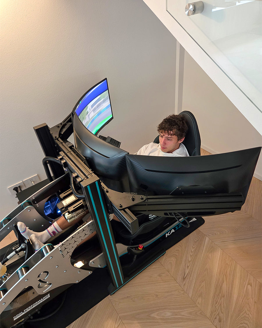 Kimi Antonelli on his Formula Pro simulator at home